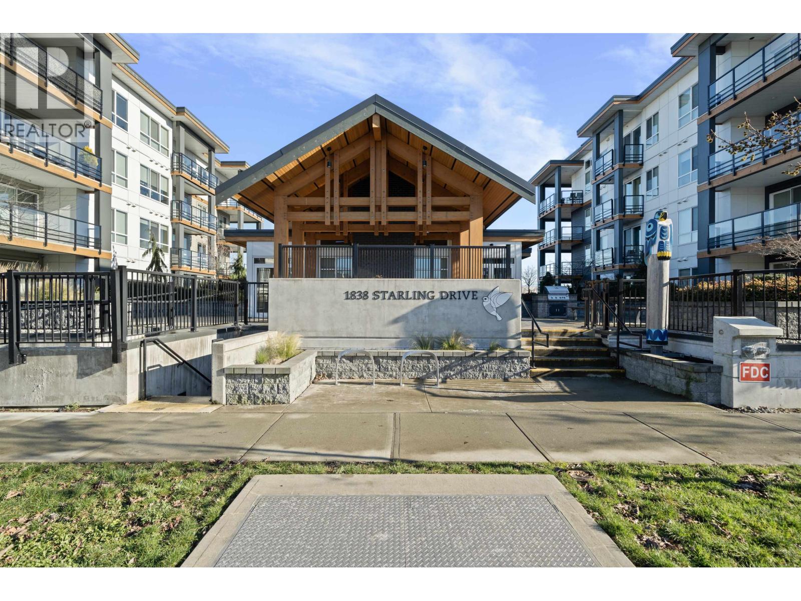 219 1792 STARLING DRIVE, Tsawwassen