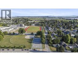 4896 47a Avenue, Delta, BC V4K1T4 Photo 37