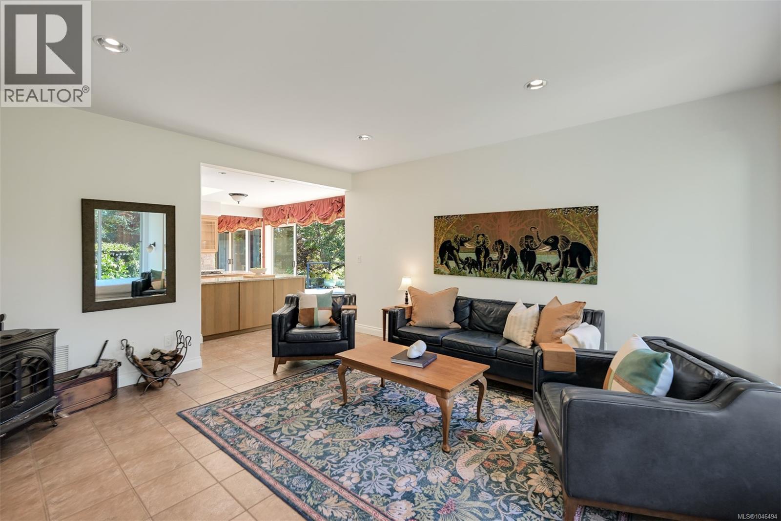  1682 Charlton Road, Saanich