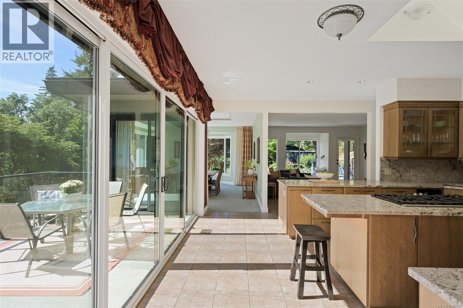 1682 Charlton Rd - 24