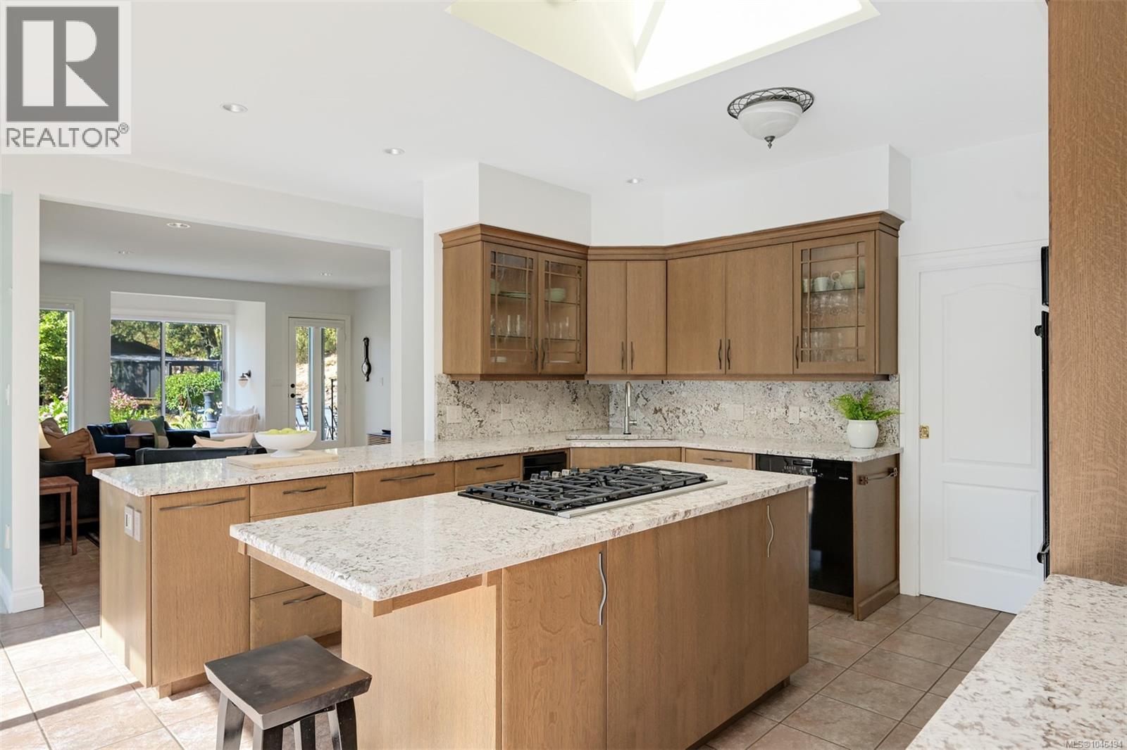  1682 Charlton Road, Saanich