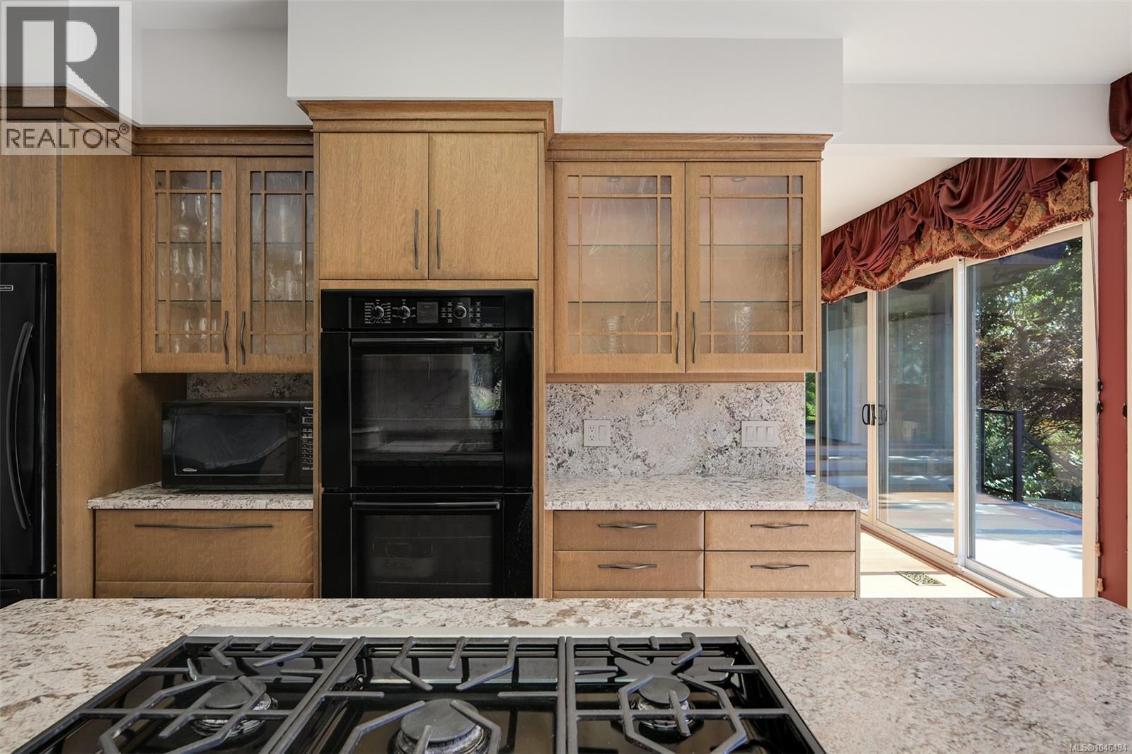  1682 Charlton Road, Saanich