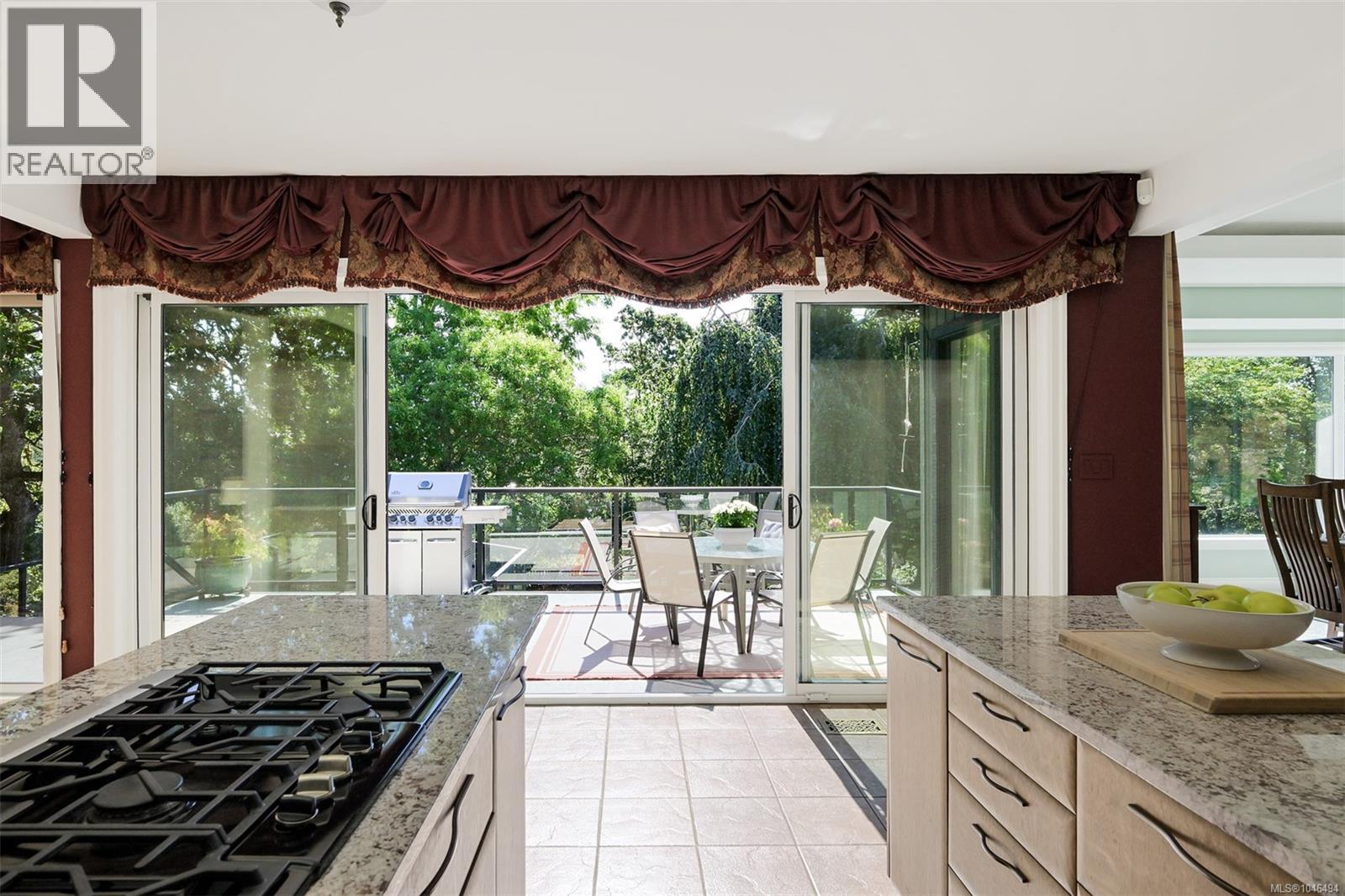  1682 Charlton Road, Saanich