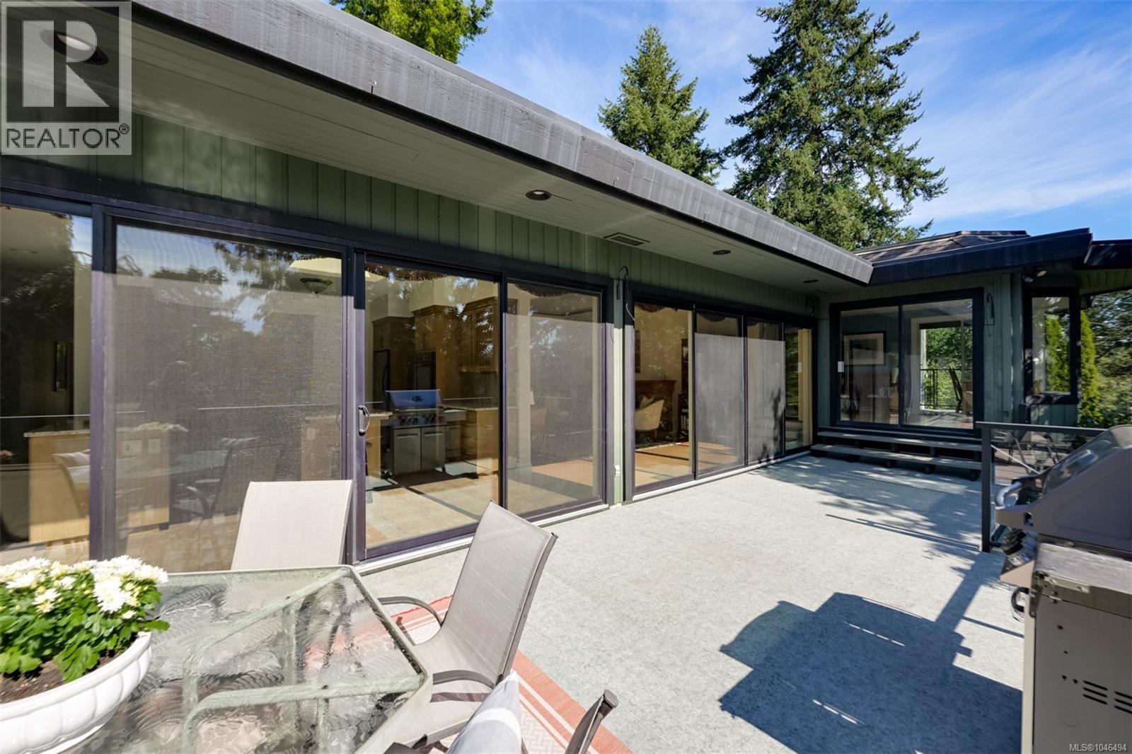  1682 Charlton Road, Saanich