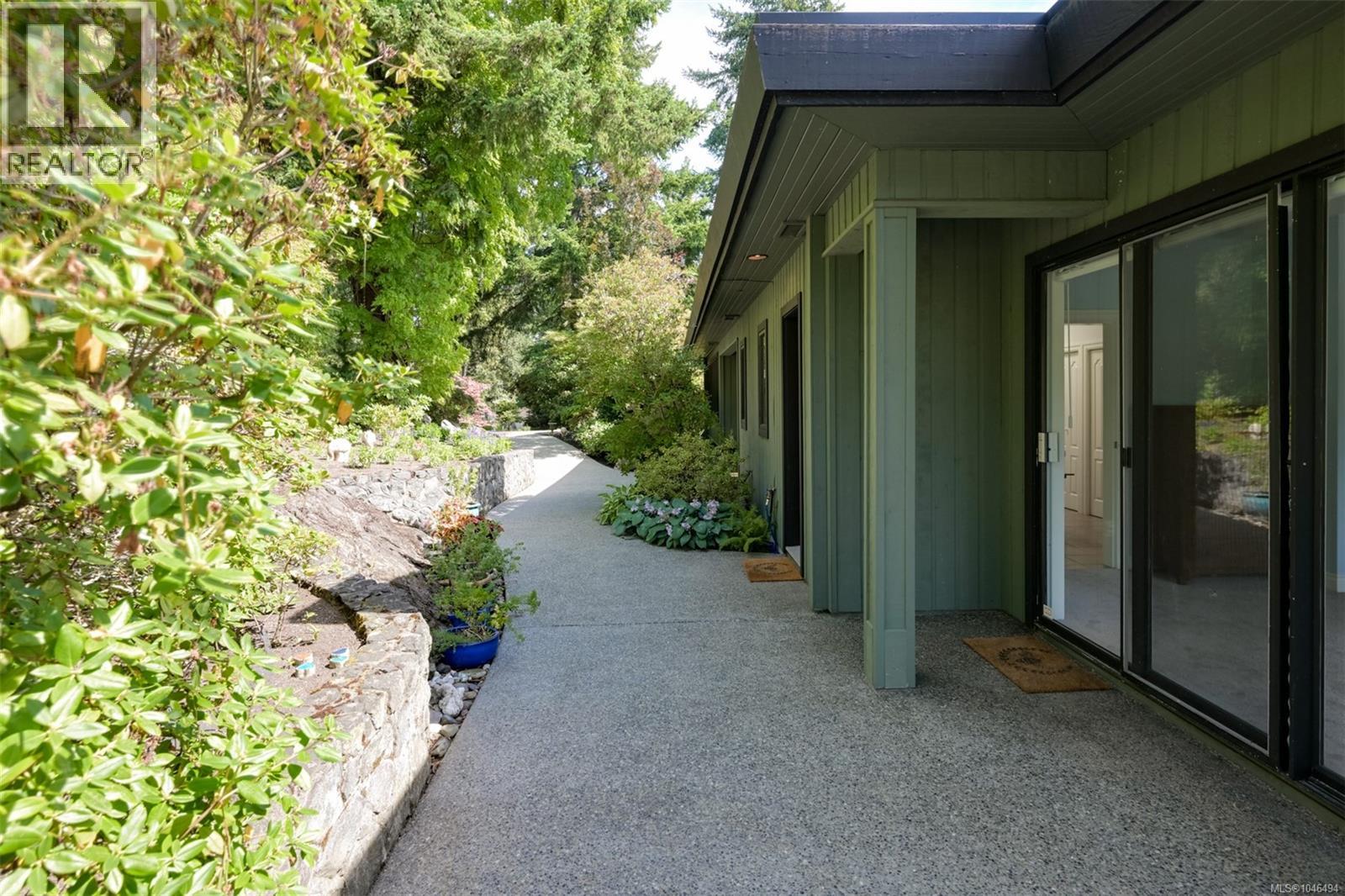  1682 Charlton Road, Saanich