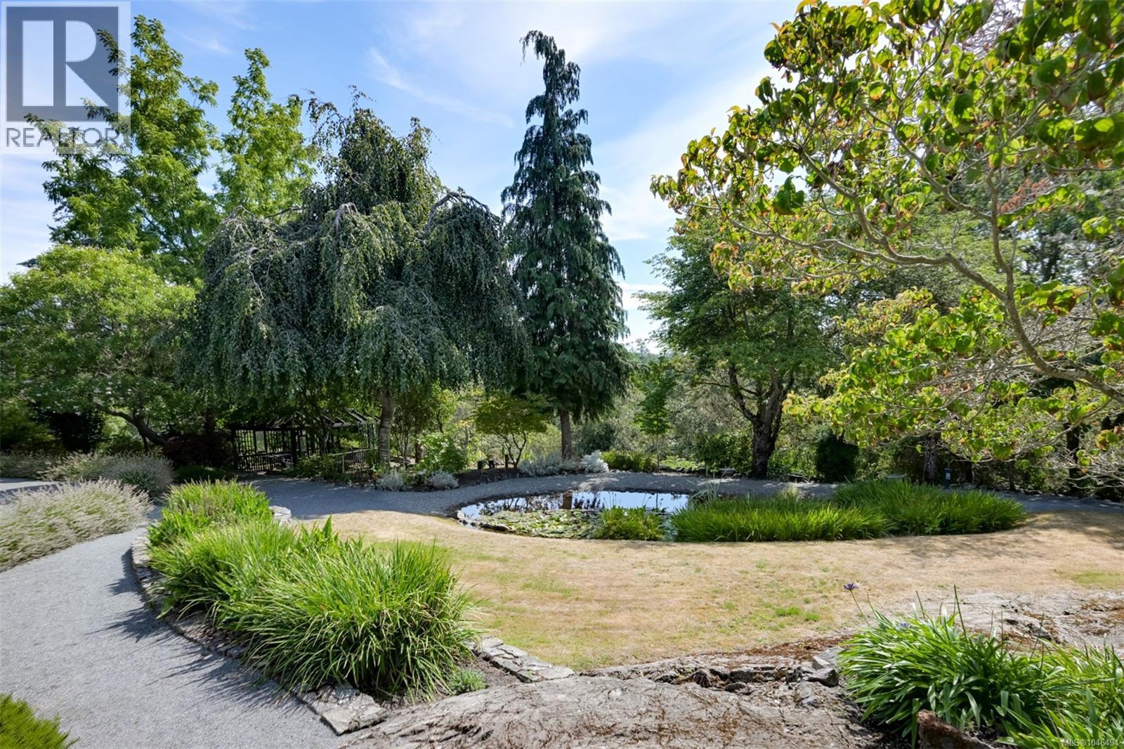  1682 Charlton Road, Saanich