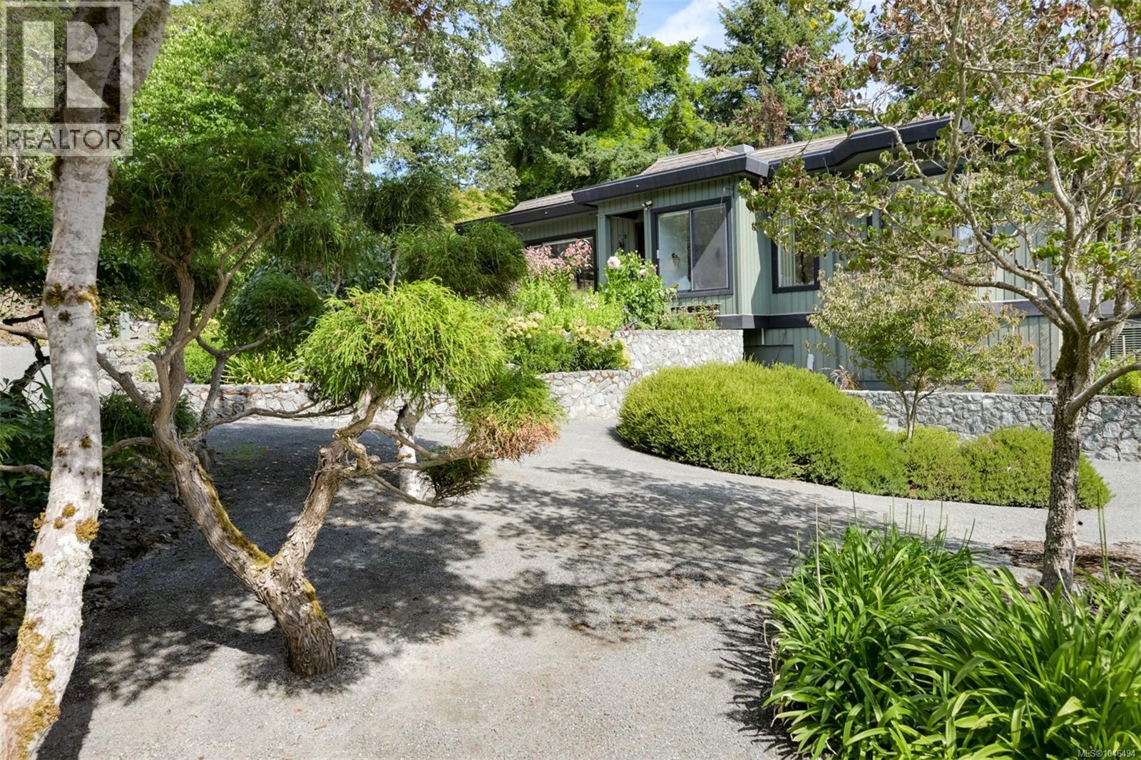 1682 Charlton Rd - 75