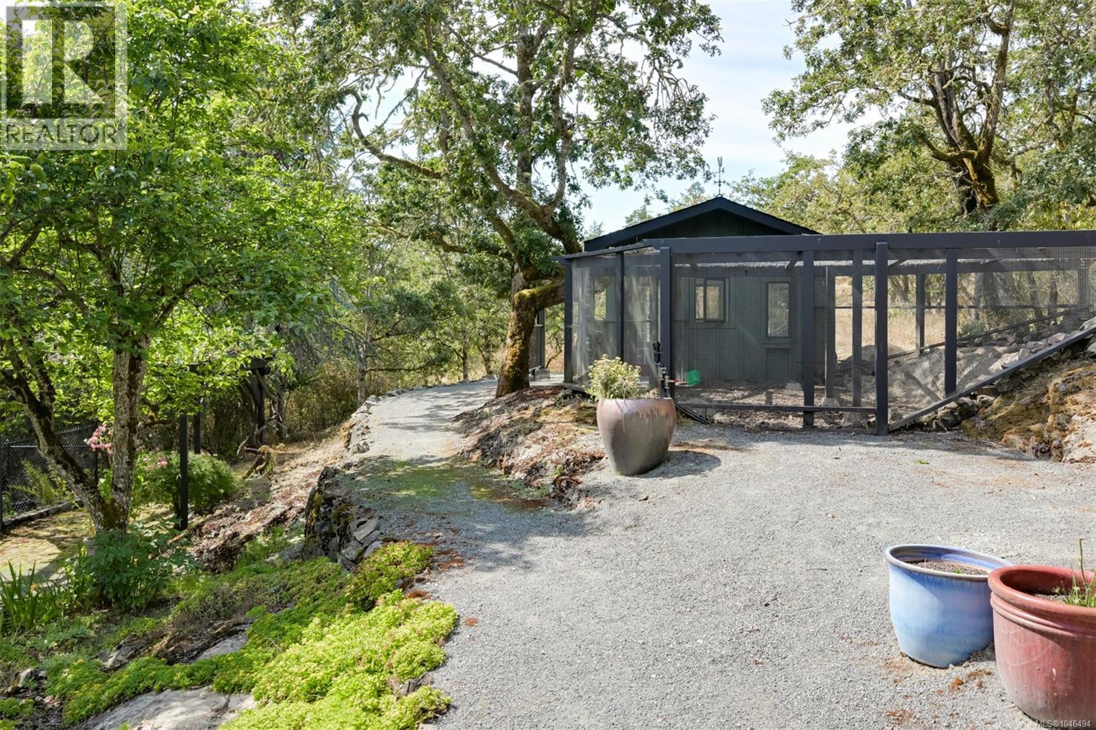  1682 Charlton Road, Saanich