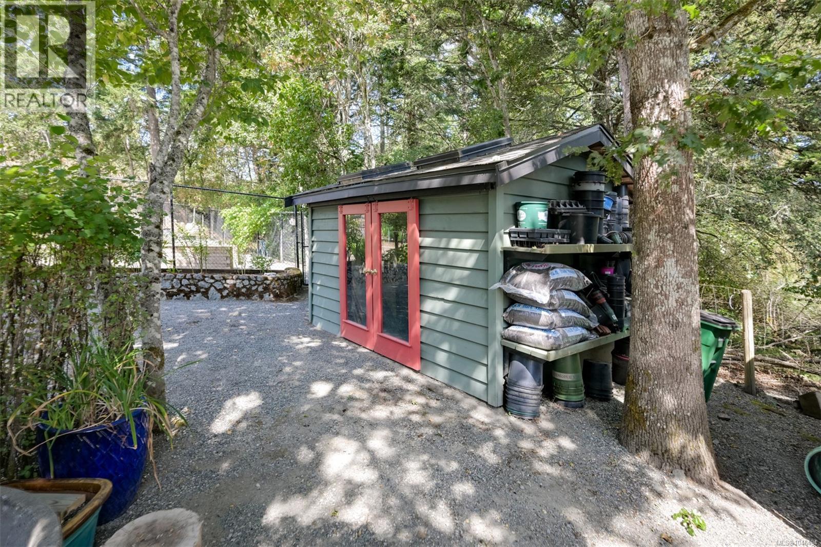  1682 Charlton Road, Saanich