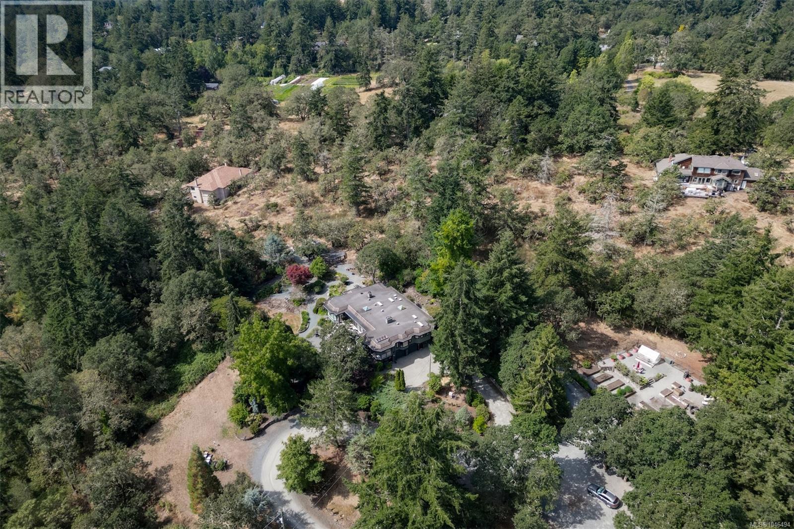  1682 Charlton Road, Saanich