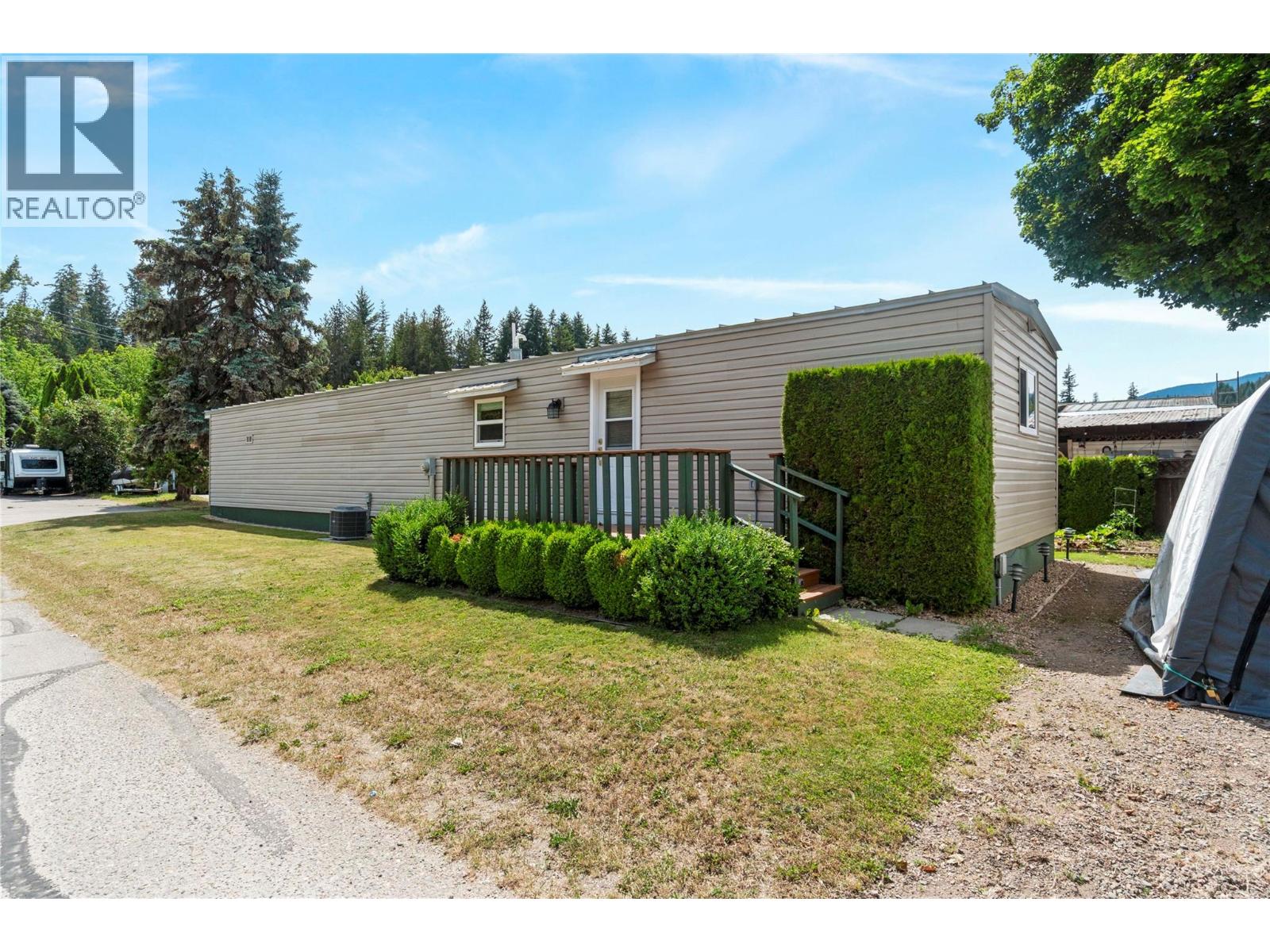 5391 69 Avenue NE - 28