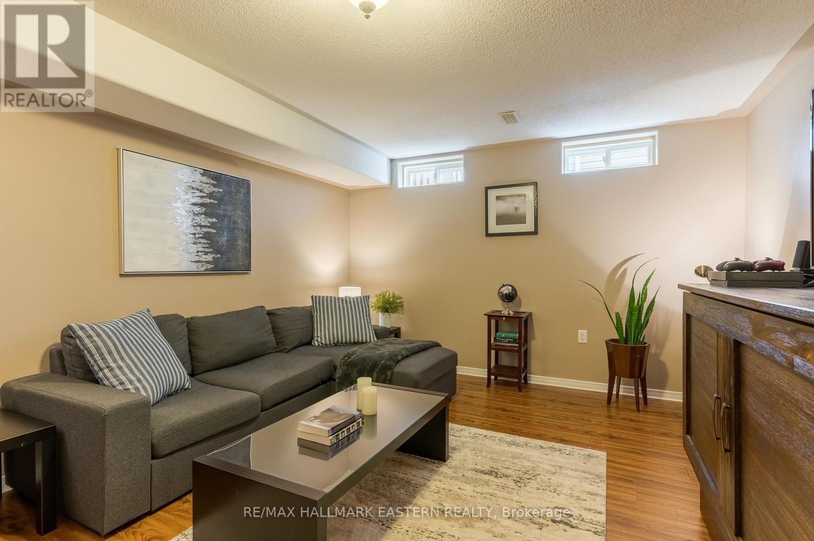 58 PARCELLS CRESCENT - Image 28