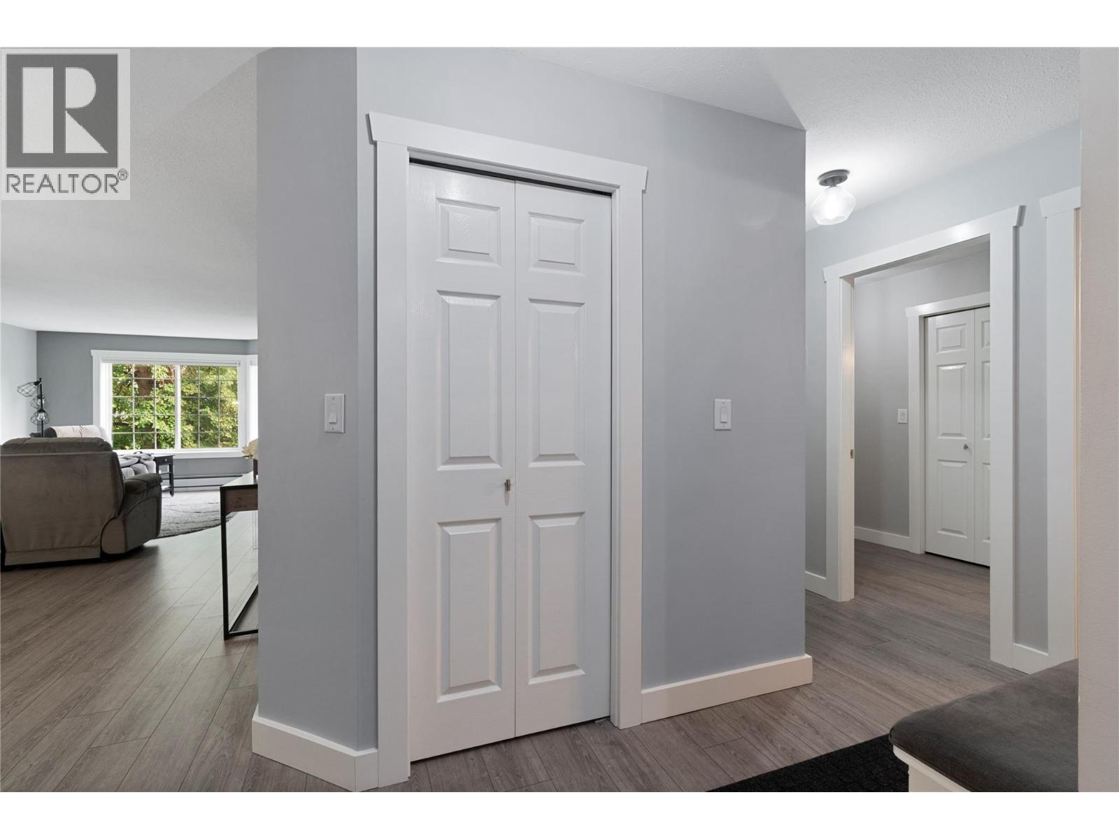 #303 251 6 Street SE - 14