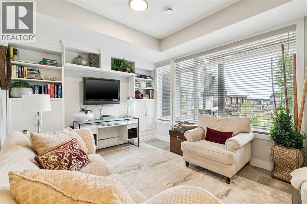 17 Royal Elm Green NW - 14