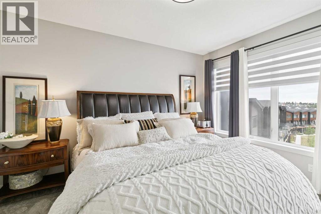17 Royal Elm Green NW - 17