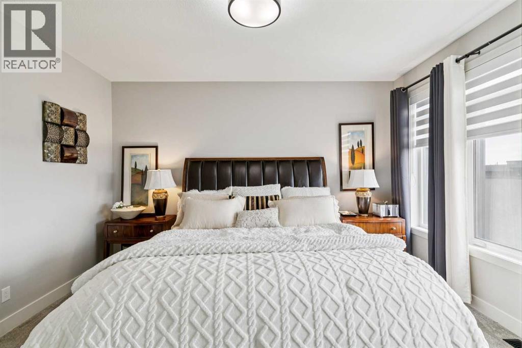 17 Royal Elm Green NW - 18