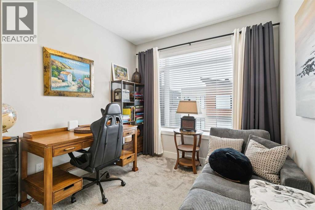 17 Royal Elm Green NW - 22