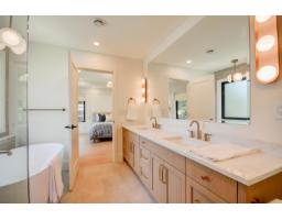 1535 128 Street, Surrey, BC V4A3T9 Photo 32