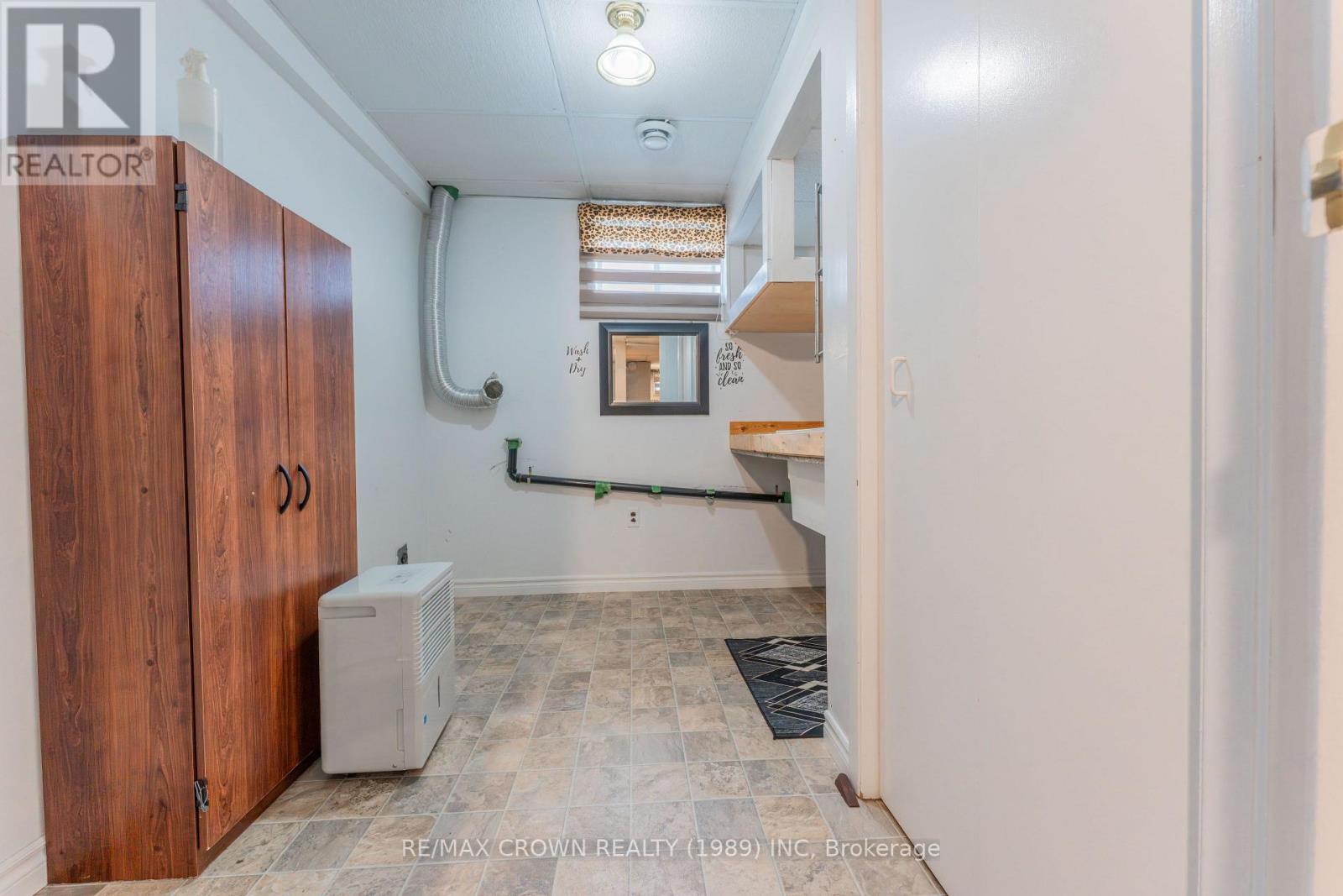 17 MARQUETTE CRESCENT - 30