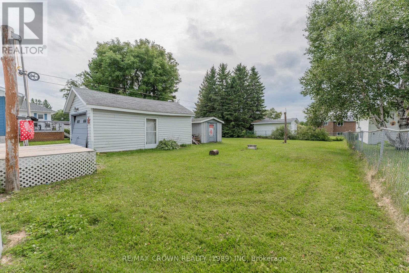 17 MARQUETTE CRESCENT - 38