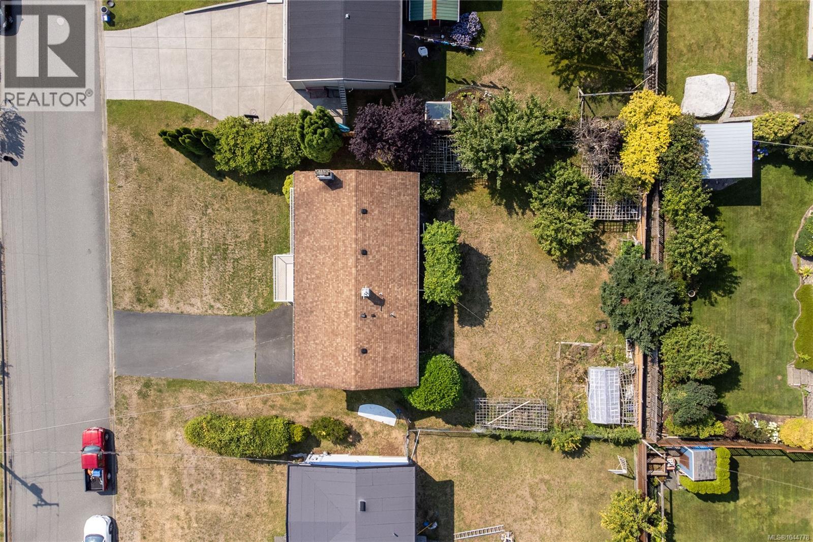 132 Thulin St S - 5