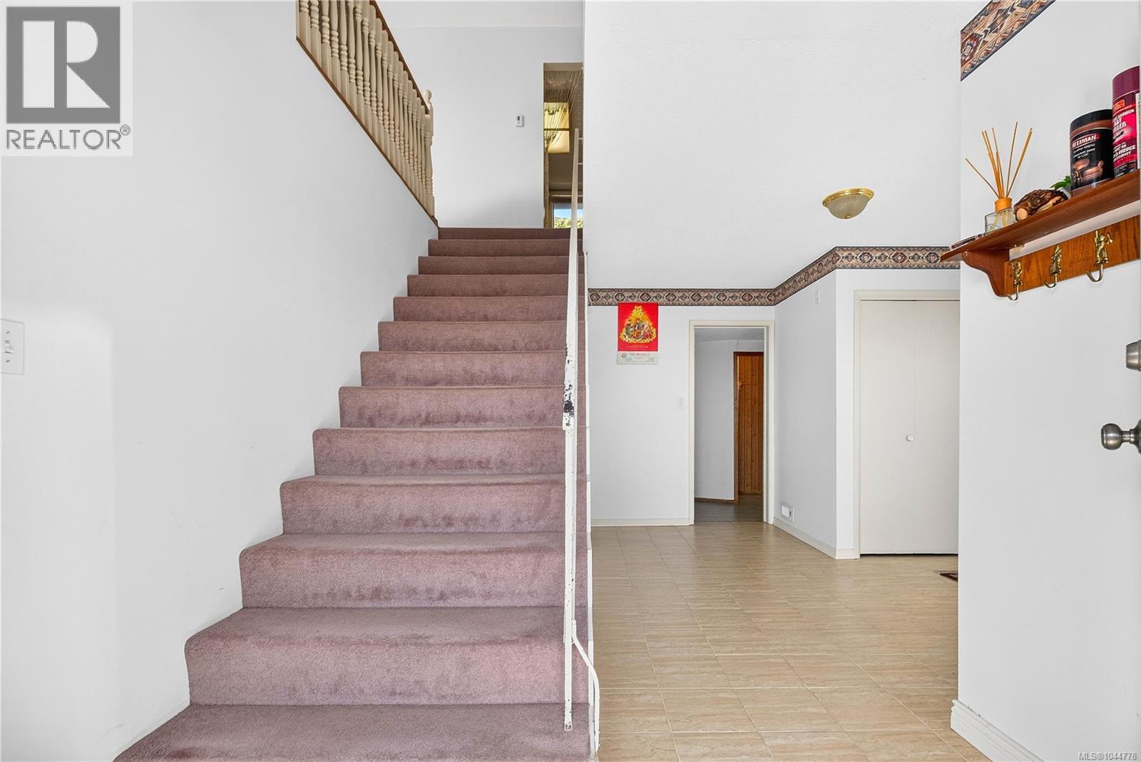 132 Thulin St S - 12