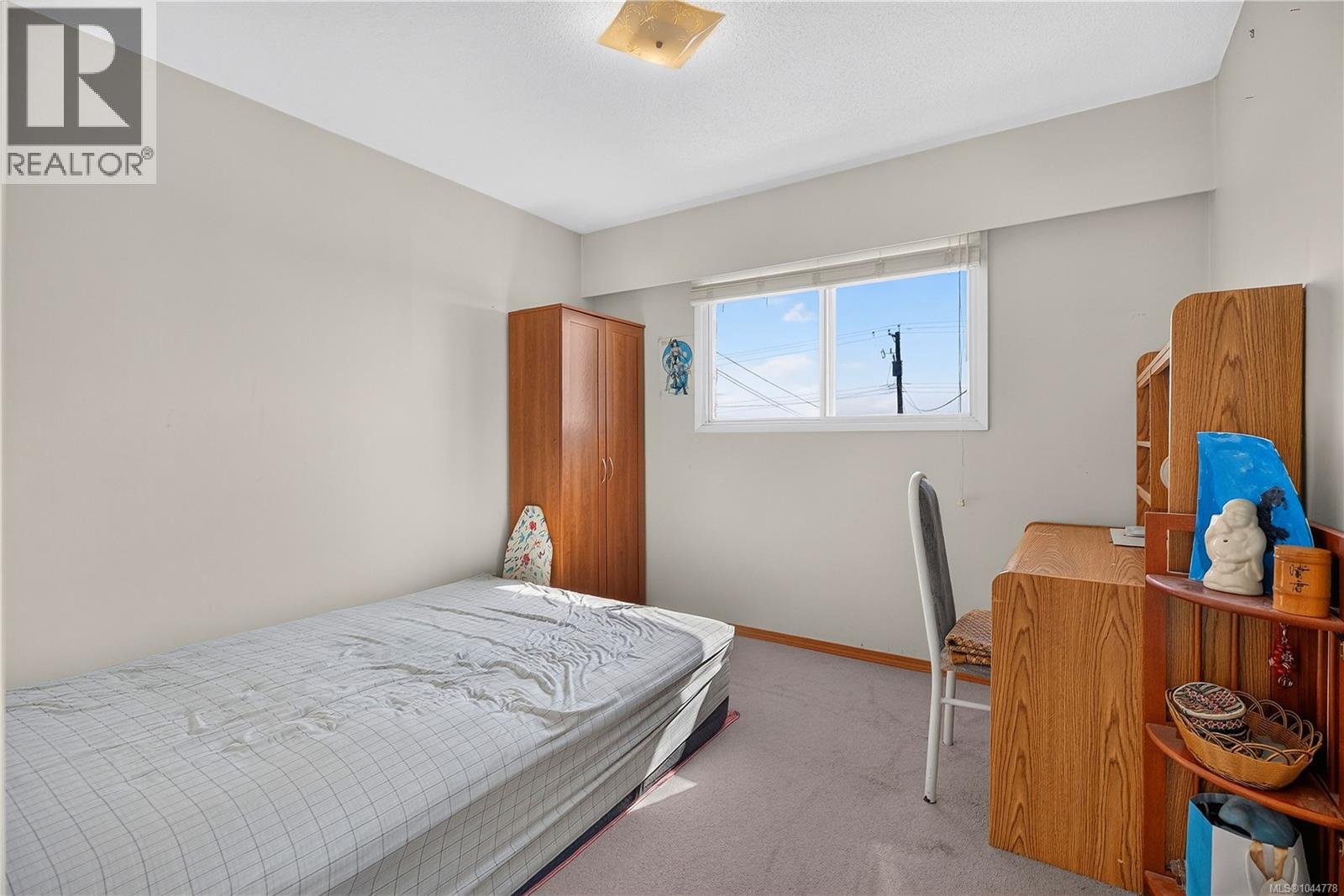 132 Thulin St S - 57