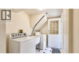 823 Burnaby Street, New Westminster, BC V3L4V8 Photo 26