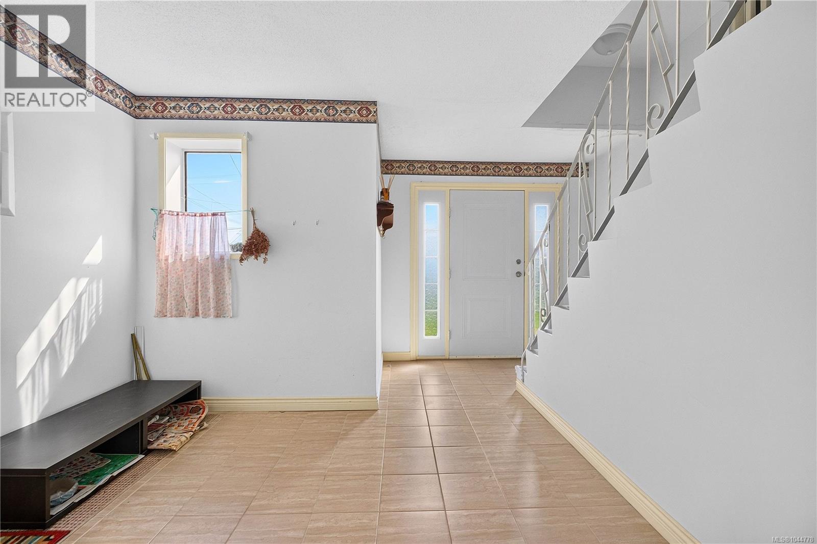 132 Thulin St S - 10