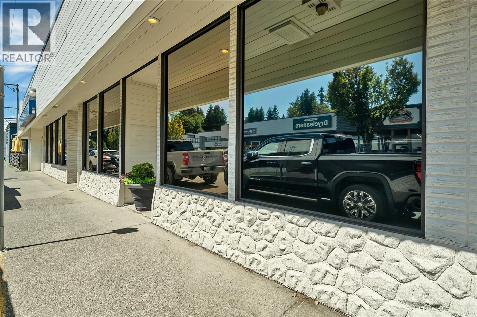 590 11th Ave, Campbell River — photo 2