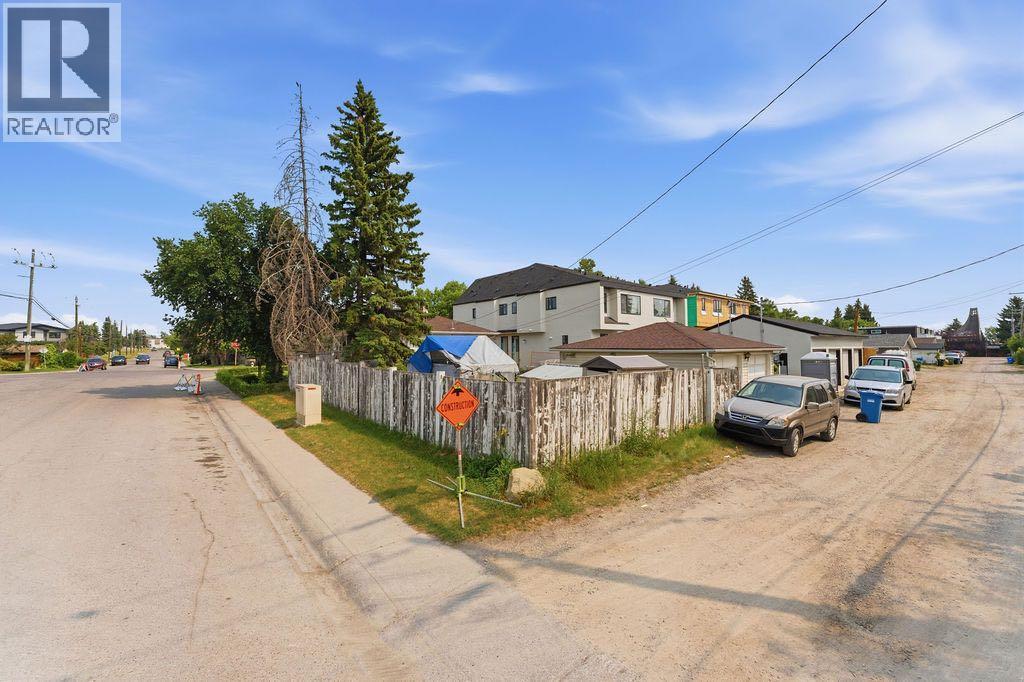 5604 21 Street SW - 10