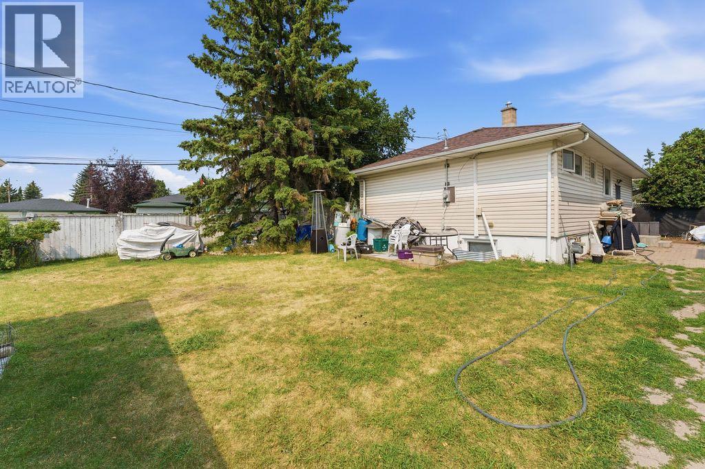 5604 21 Street SW - 8