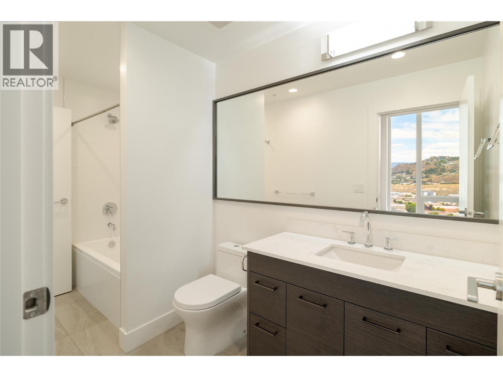 2106 1191 Sunset Drive, Kelowna