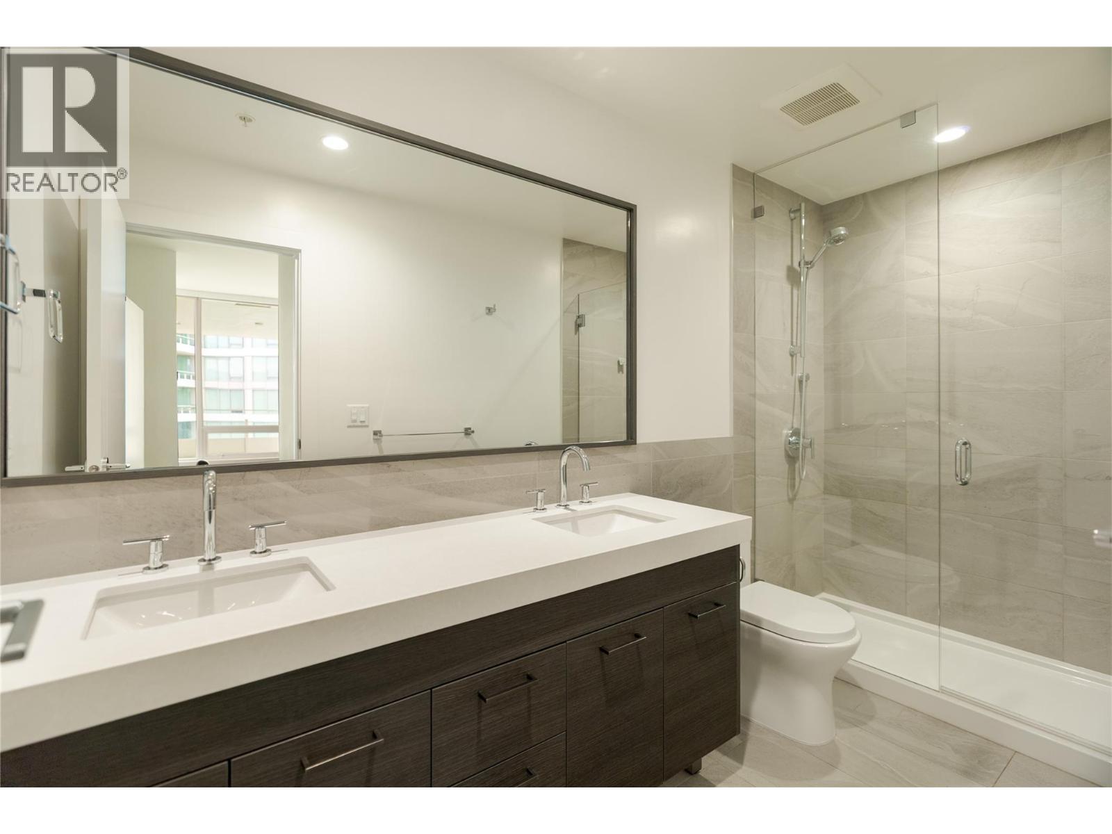 2106 1191 Sunset Drive, Kelowna
