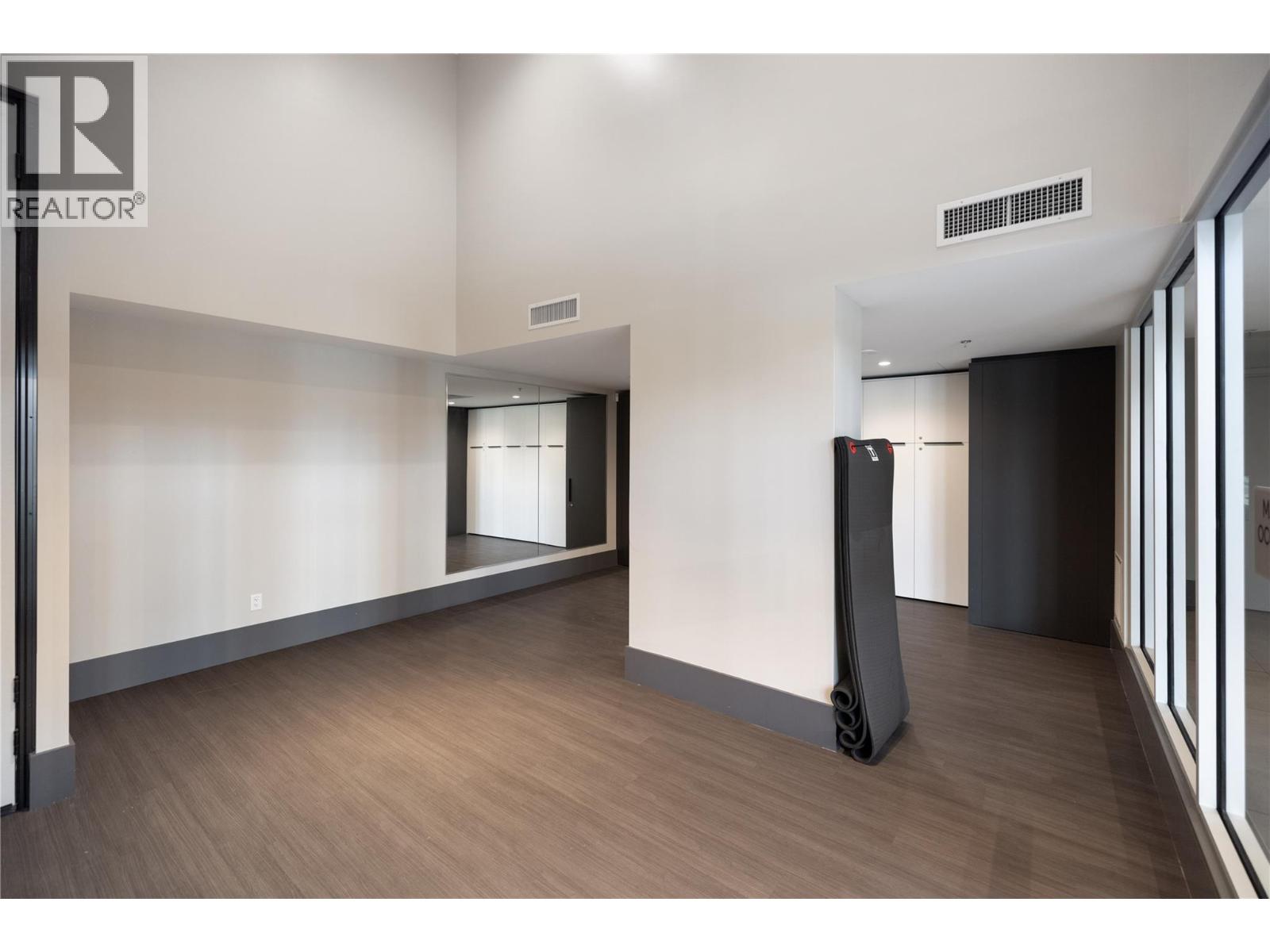 2106 1191 Sunset Drive, Kelowna