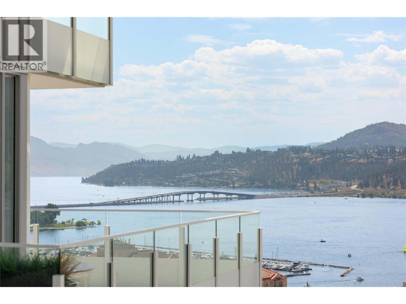 2106 1191 Sunset Drive, Kelowna