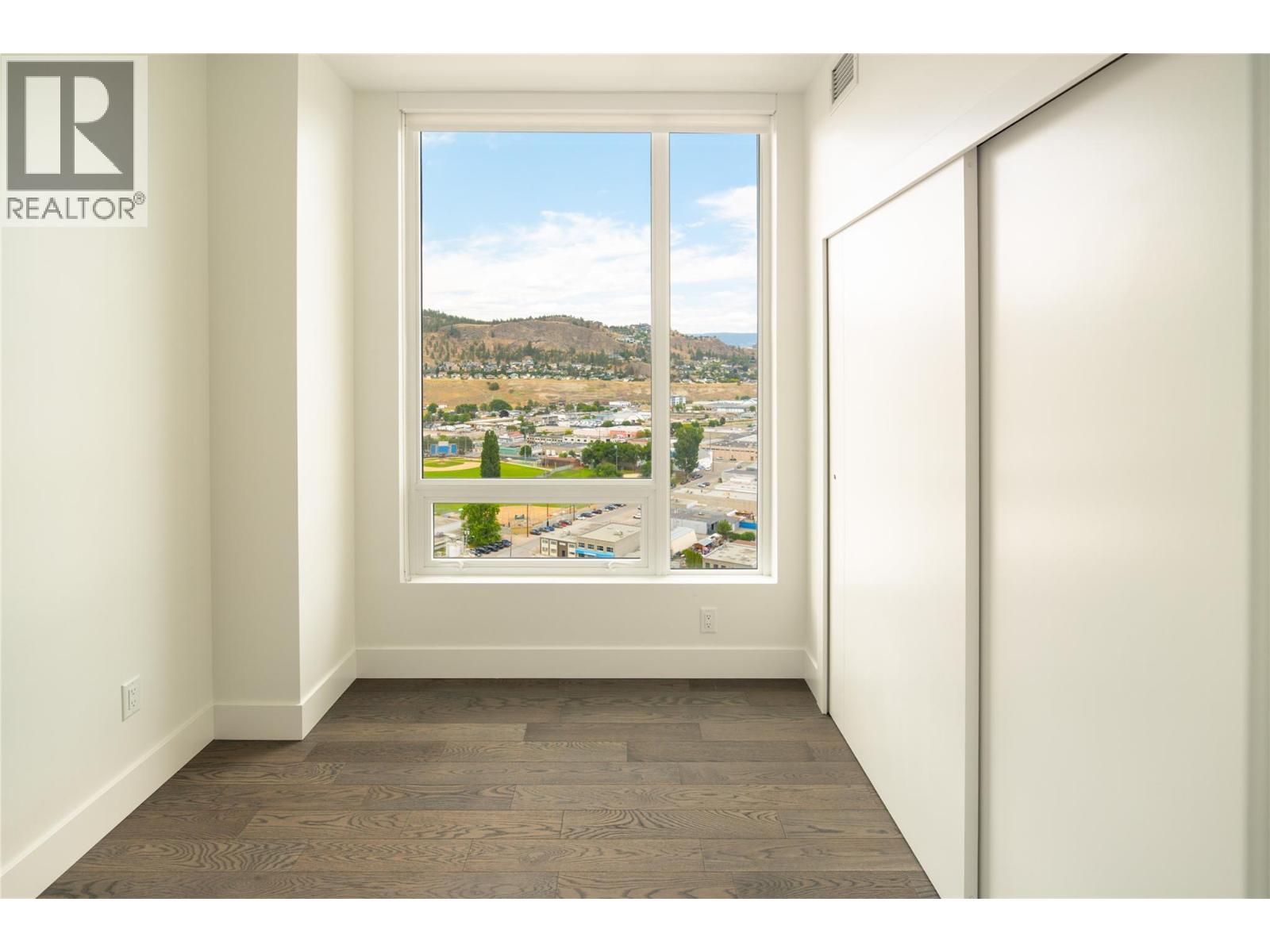 2106 1191 Sunset Drive, Kelowna