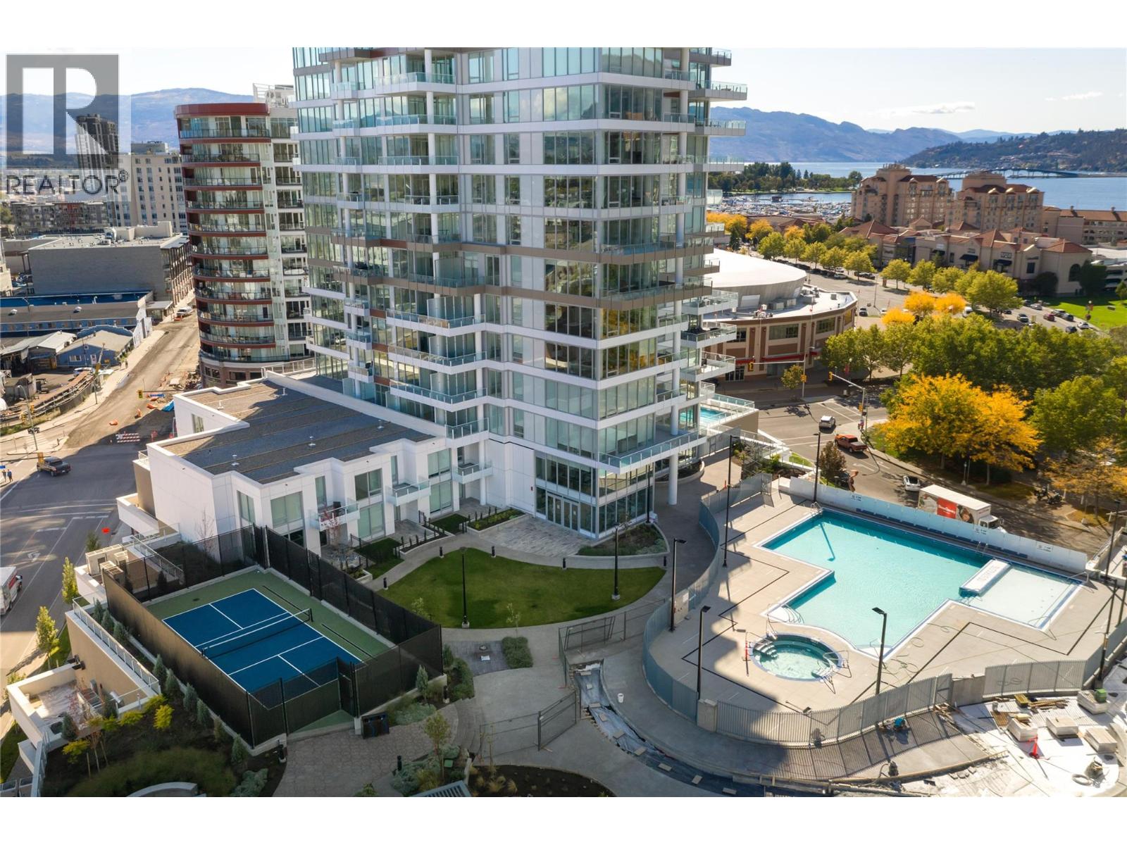 2106 1191 Sunset Drive, Kelowna
