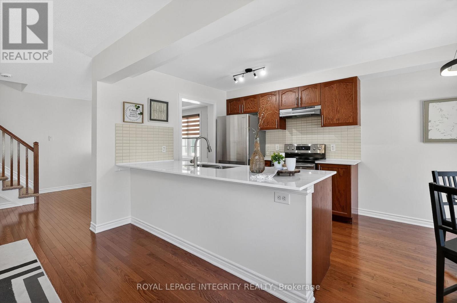 2619 BAYNES SOUND WAY - 16
