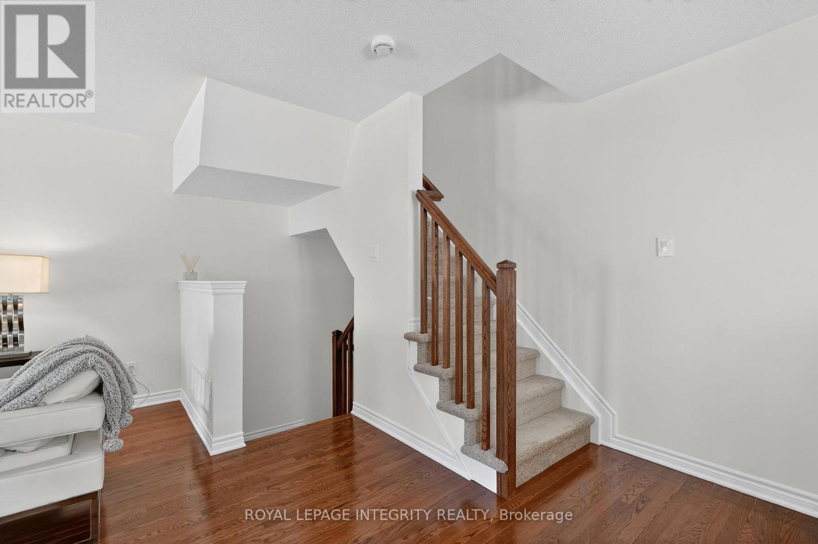 2619 BAYNES SOUND WAY - 27