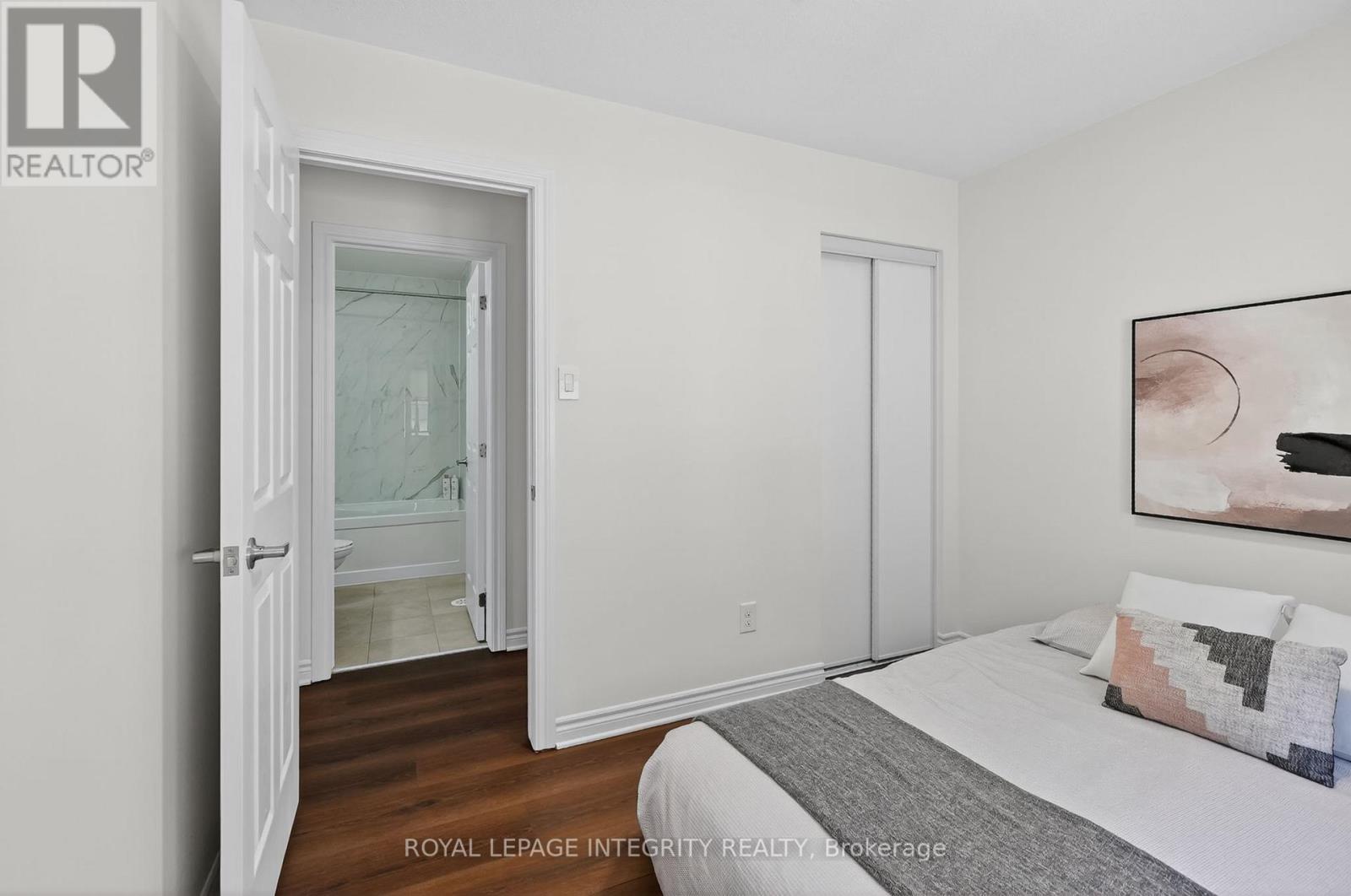 2619 BAYNES SOUND WAY - 36