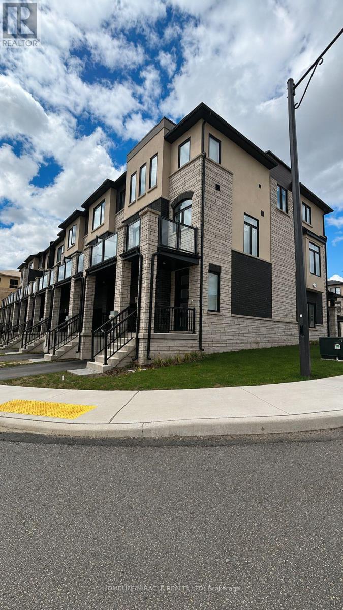 7 - 155 EQUESTRIAN WAY, Cambridge — photo 2