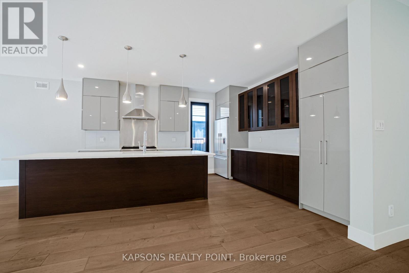 2368 RED THORNE AVENUE - Image 12
