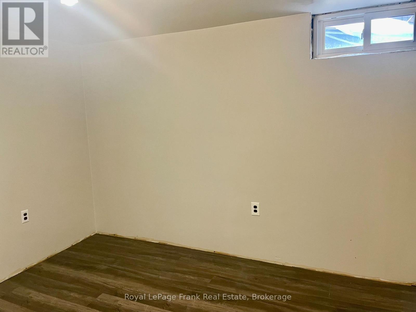 438 ROSE AVENUE - 14