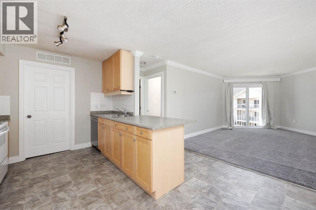 #2402 38 Riedel Street - Image 5