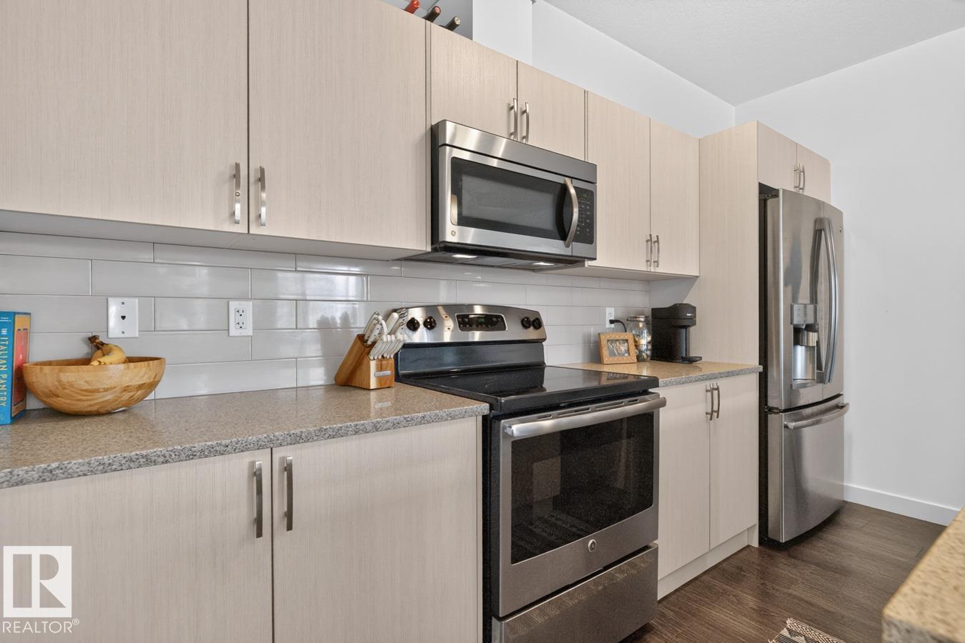 #206 8525 91 ST NW - 10