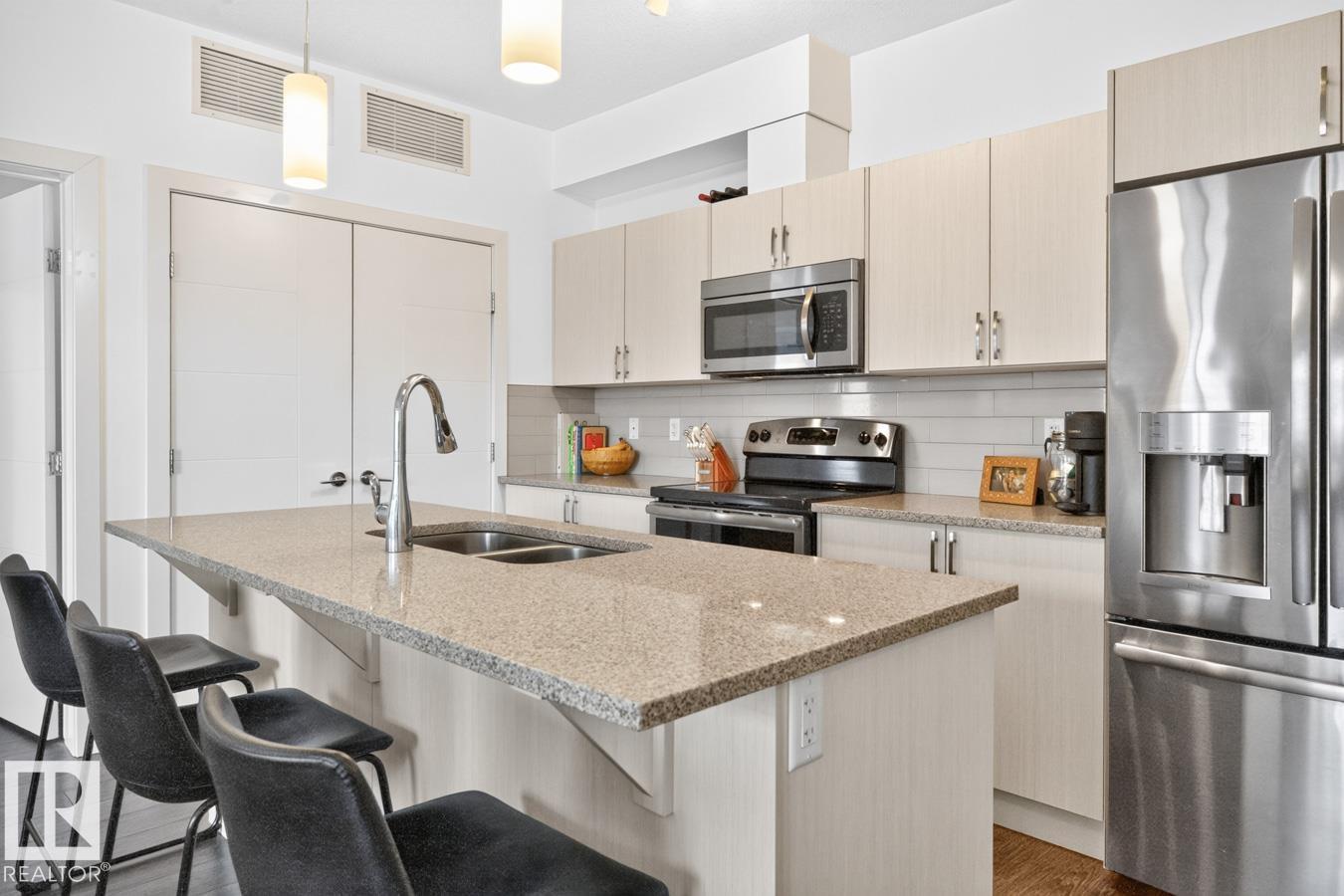 #206 8525 91 ST NW - 13