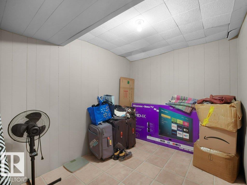 34 AMBERLY CO NW - Image 28