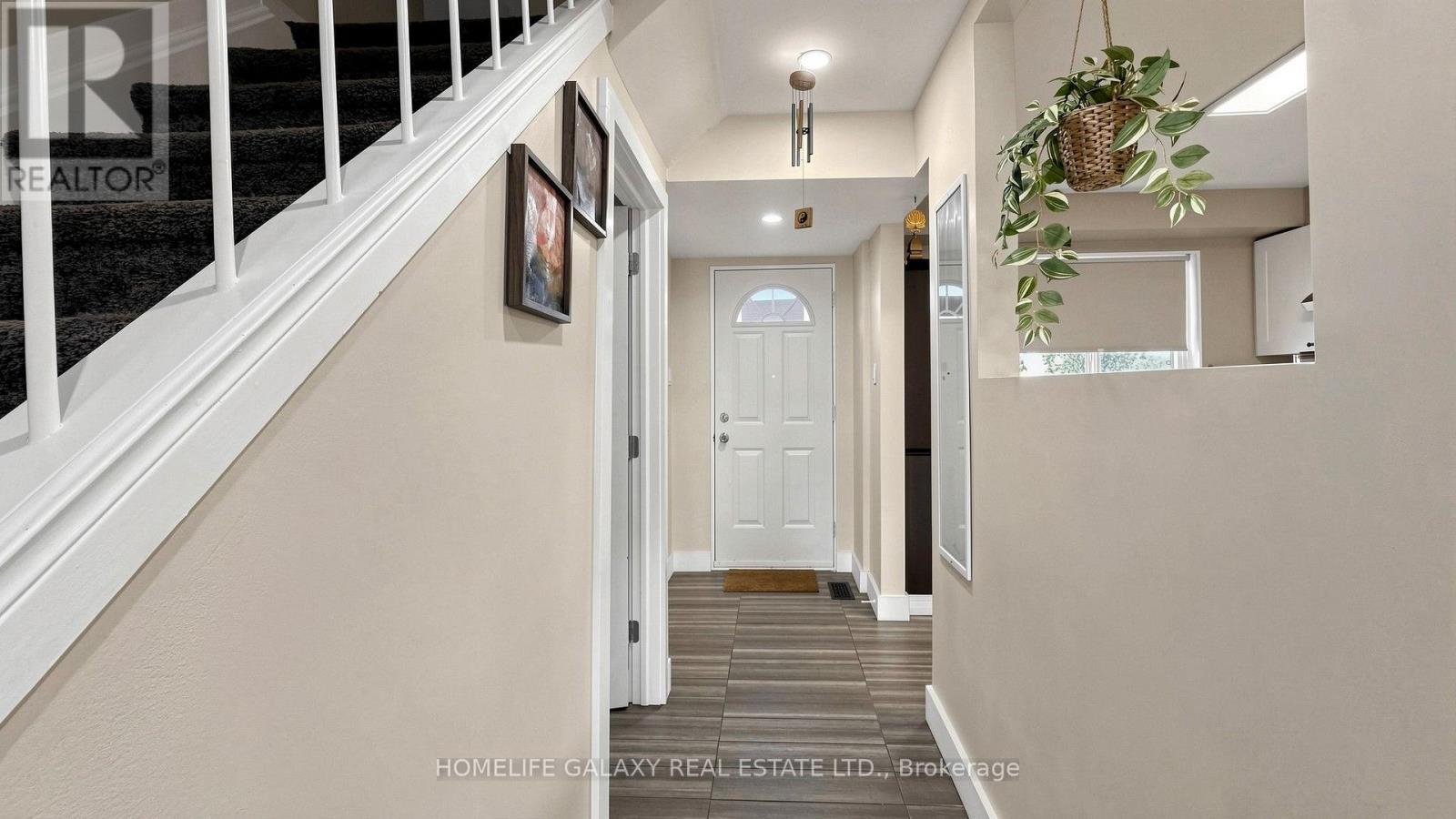 #16 925 BAYLY STREET - 19