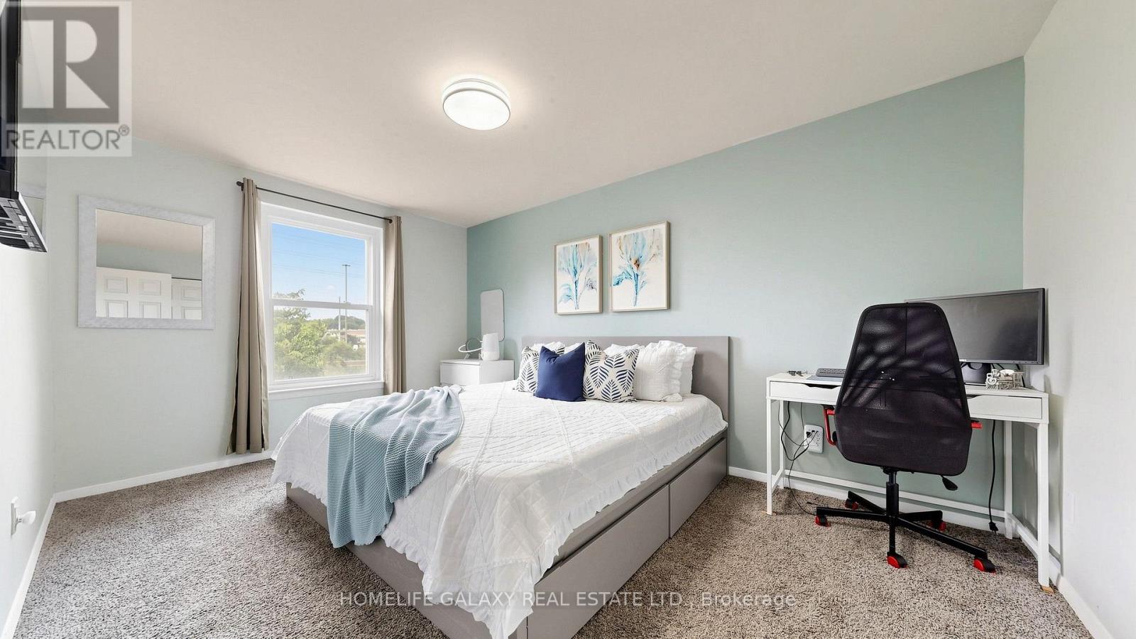 #16 925 BAYLY STREET - 21